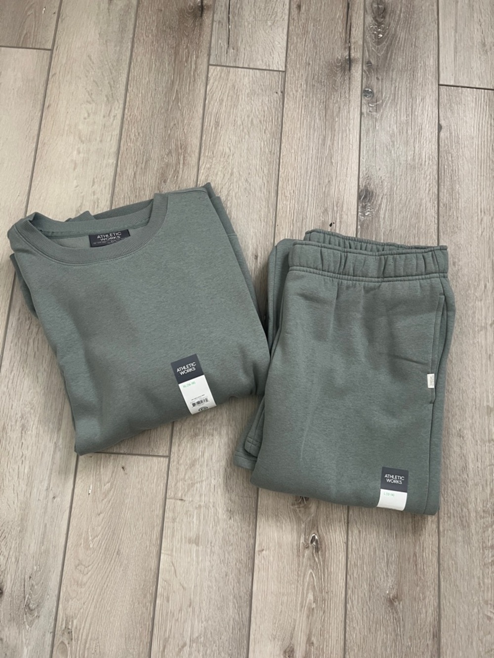 Athletic Works Crewneck & Sweatpant Set
